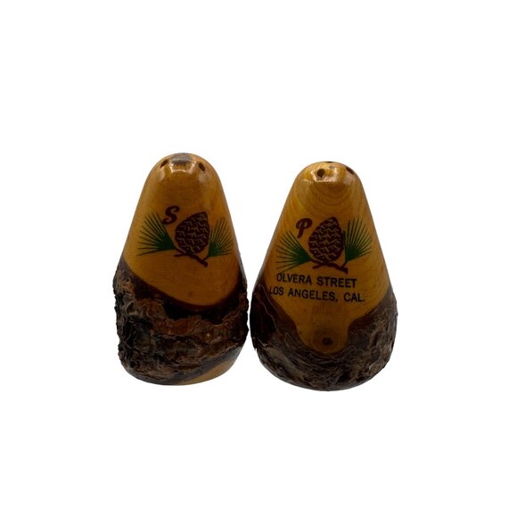 Vintage Olvera Street Los Angeles California Pine Cone Salt & Pepper Shakers - Picture 1 of 6